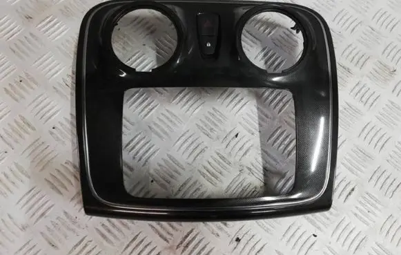Renault Sandero II Radio/GPS head unit trim 682607451R 682606119R 682605507R