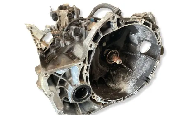 Nissan X-Trail T30 Manual 6 speed gearbox 