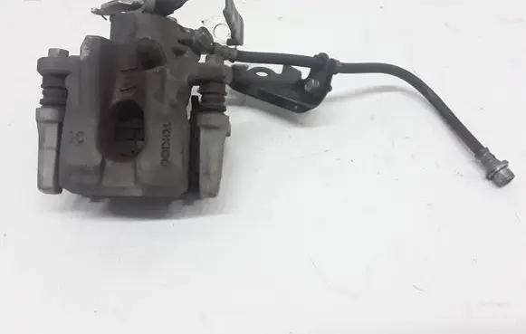 Lexus CT 200H Rear brake caliper