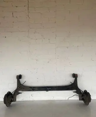 Toyota Prius (NHW20) Rear axle beam 