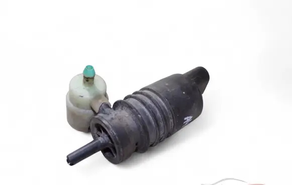 Windscreen/windshield washer pump