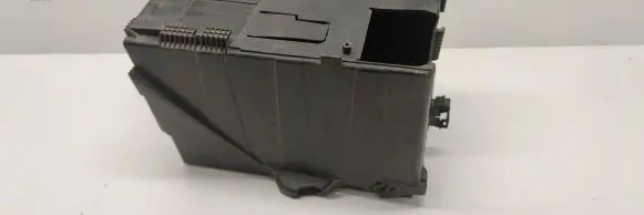 Citroen DS5 Battery box tray 