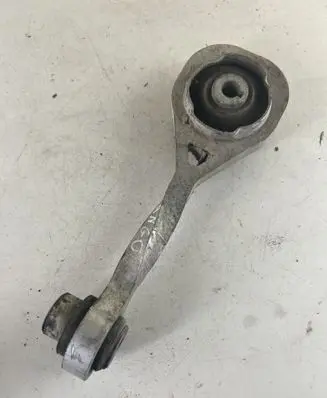 Renault Kangoo I Gearbox mount