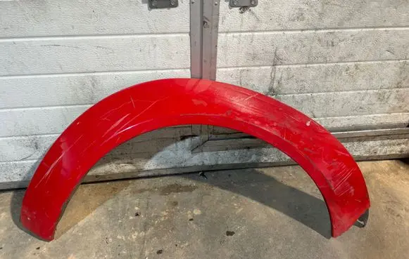 Dodge Challenger Front arch trim HV308X5