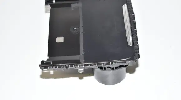 Cup holder front