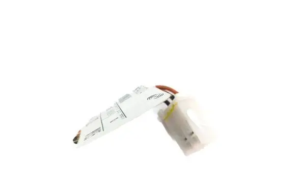 Mercedes-Benz R W251 AUX in-socket connector 2205454028 772717002 Z46773094