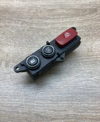Alfa Romeo 159 Hazard light switch 156067821 156067820