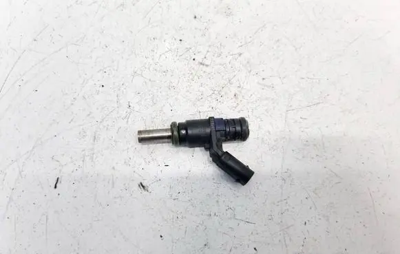 Mercedes-Benz A W169 Fuel injector A0000788749