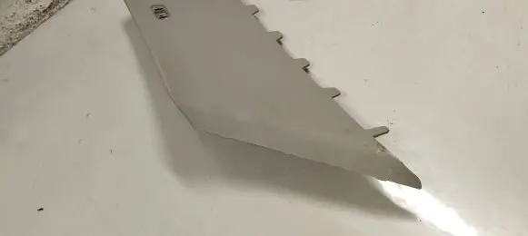BMW 1 F40 (C) pillar trim 7444553