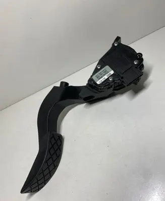 Audi A4 S4 B6 8E 8H Accelerator throttle pedal 8E1721523 6PV00837601