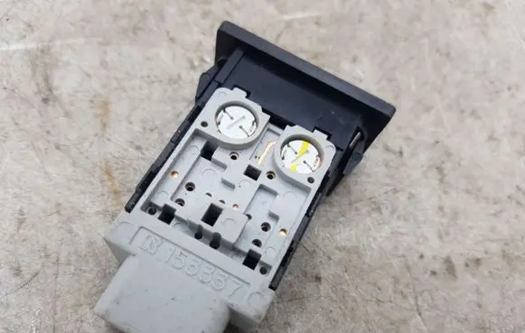 Toyota Corolla Verso E121 Other switches/knobs/shifts 153337