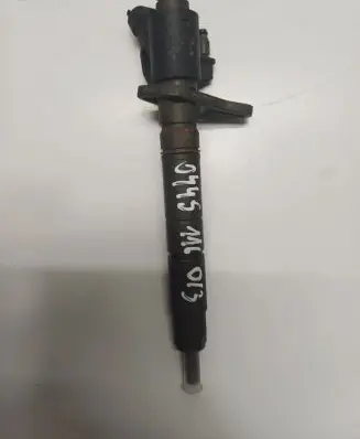Jaguar XF X250 Fuel injector 0445116013