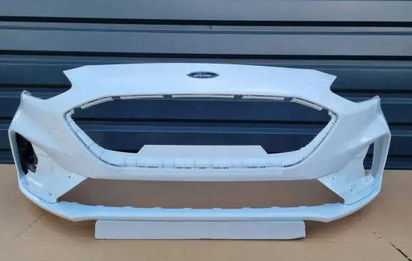 Ford Focus Front bumper JX7B17757S