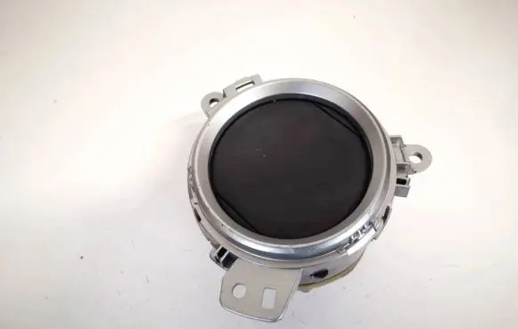 Toyota Auris E180 Dash center air vent grill