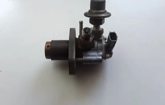 Lexus LS 460 - 600H Fuel injection high pressure pump 2951000190