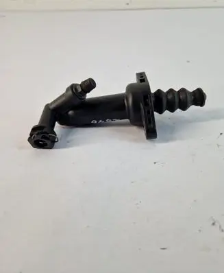 Volkswagen Jetta VI Clutch slave cylinder 1K0721261S