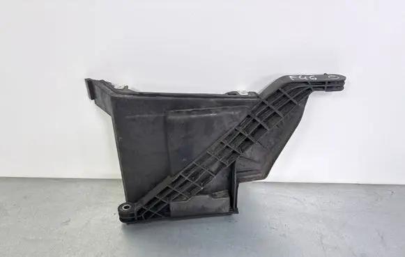 BMW 2 F46 Battery tray heat shield 7351482