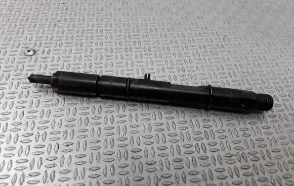 Audi A6 S6 C5 4B Fuel injector 059130201E