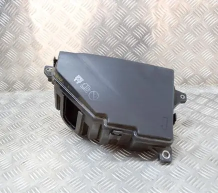 Volvo S90, V90 Fuse box set 31499017