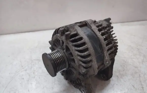 Opel Movano B Generator/alternator LRA03596