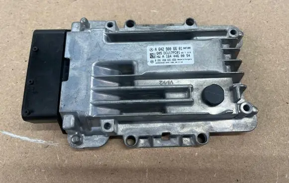 Mercedes-Benz S W221 Adblue control unit A6429006601 0281030631 A1644460054