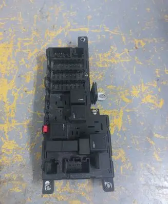 Volvo S60 Fuse module 8678449 031113120920 518829015