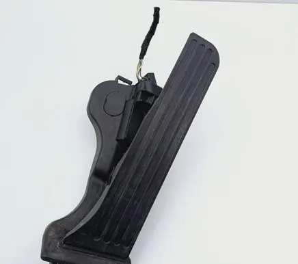 Volkswagen Golf V Accelerator throttle pedal 1K1721503P