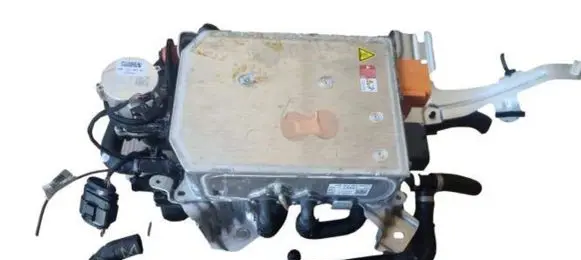 Audi Q7 4M Battery charger (optional) 5QE915681DD 10530891