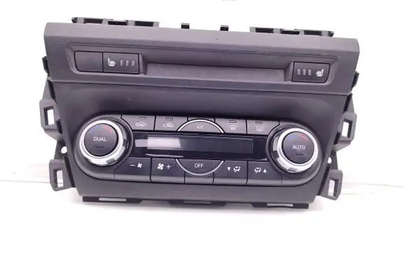 Mazda 3 II Radio/CD/DVD/GPS head unit BHR155260 B62V61190A