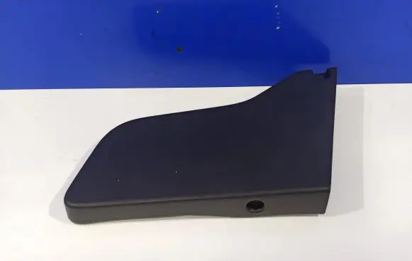 Volvo XC90 Front door seat control surround trim 39830392