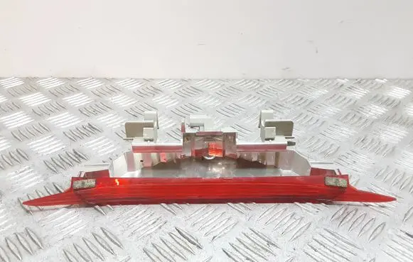 Mazda 6 Third/center stoplight 28661974