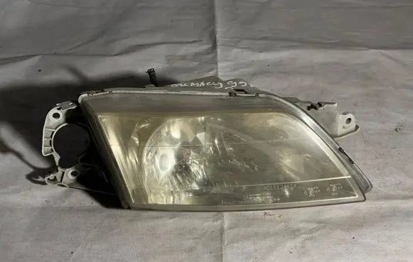 Mazda Premacy Headlight/headlamp