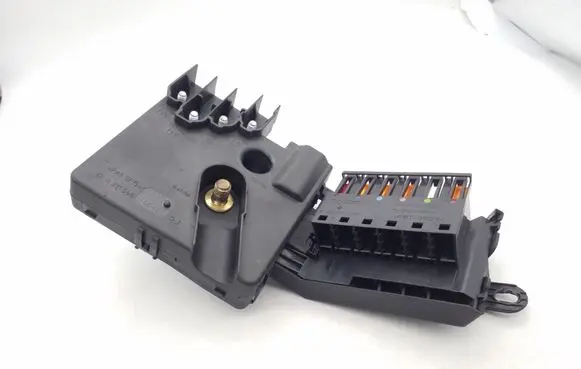 Mercedes-Benz E W211 Fuse module A2115460641