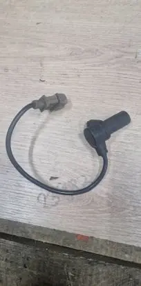 Volkswagen Phaeton Crankshaft position sensor 0261210