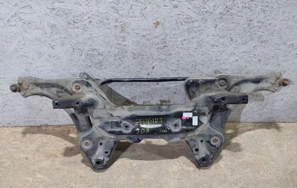 Peugeot 208 Front subframe 9804208180 E22381