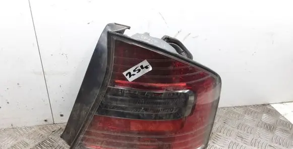Subaru Legacy Rear/tail lights