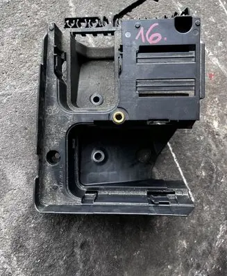 Volkswagen Golf VI Fuse box cover 1K0907361C