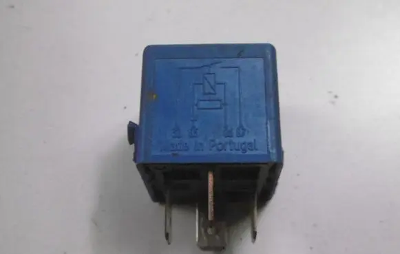 Mercedes-Benz Vaneo W414 Other relay 0025422519