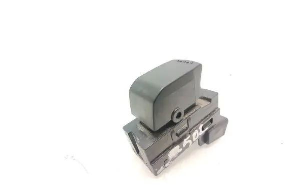 Suzuki Grand Vitara II Electric window control switch 62J001627T