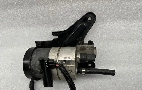 Audi A6 Allroad C5 Convertible roof hydraulic pump 8e0614175F
