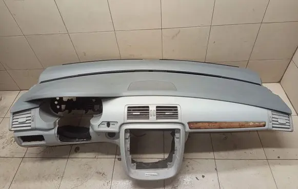Mercedes-Benz R W251 Dashboard A2516800587