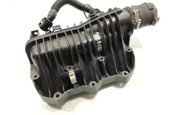 Ford Focus Intake manifold CM5G-9424-EL