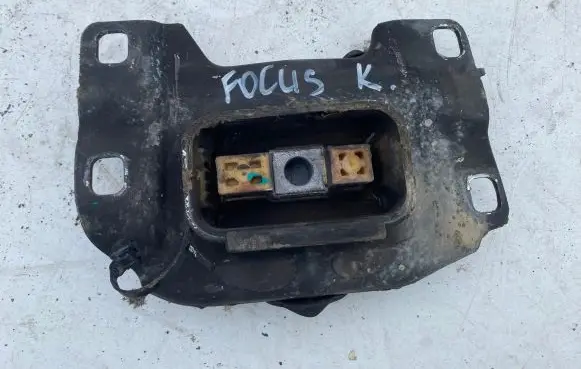 Ford Focus Engine mount bracket AV617M121BC BB536F020DA