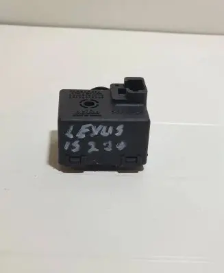 Lexus IS 220D-250-350 Sensor 8665248010 0689003980