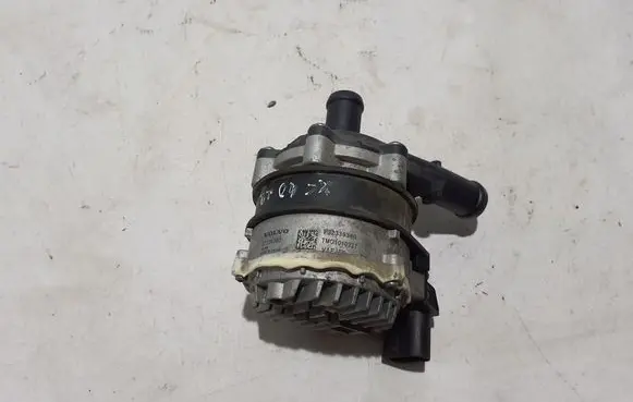 Volvo XC40 Electric auxiliary coolant/water pump 32339380