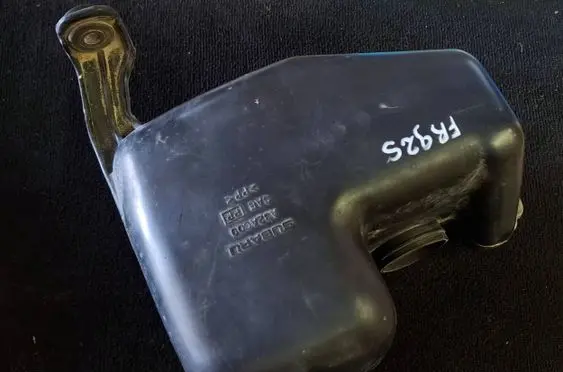 Intake resonator
