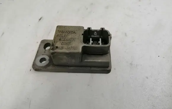 Lexus RX 330 - 350 - 400H Light washer relay 8594248010