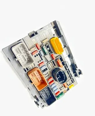 Peugeot 308 Fuse module 9664706280