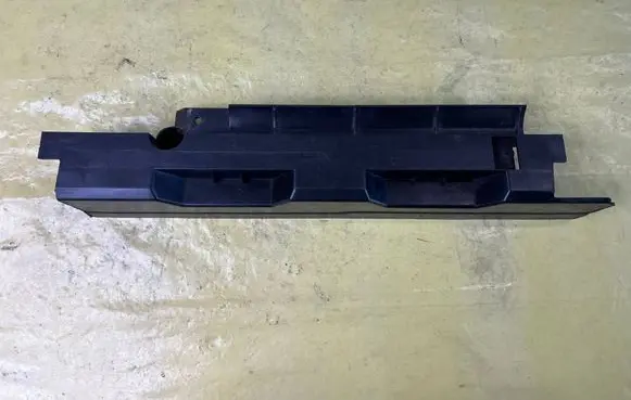 Mercedes-Benz C W204 Other trunk/boot trim element A2048490403