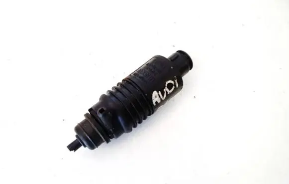 Audi 80 90 S2 B4 Windscreen/windshield washer pump 4a0955651